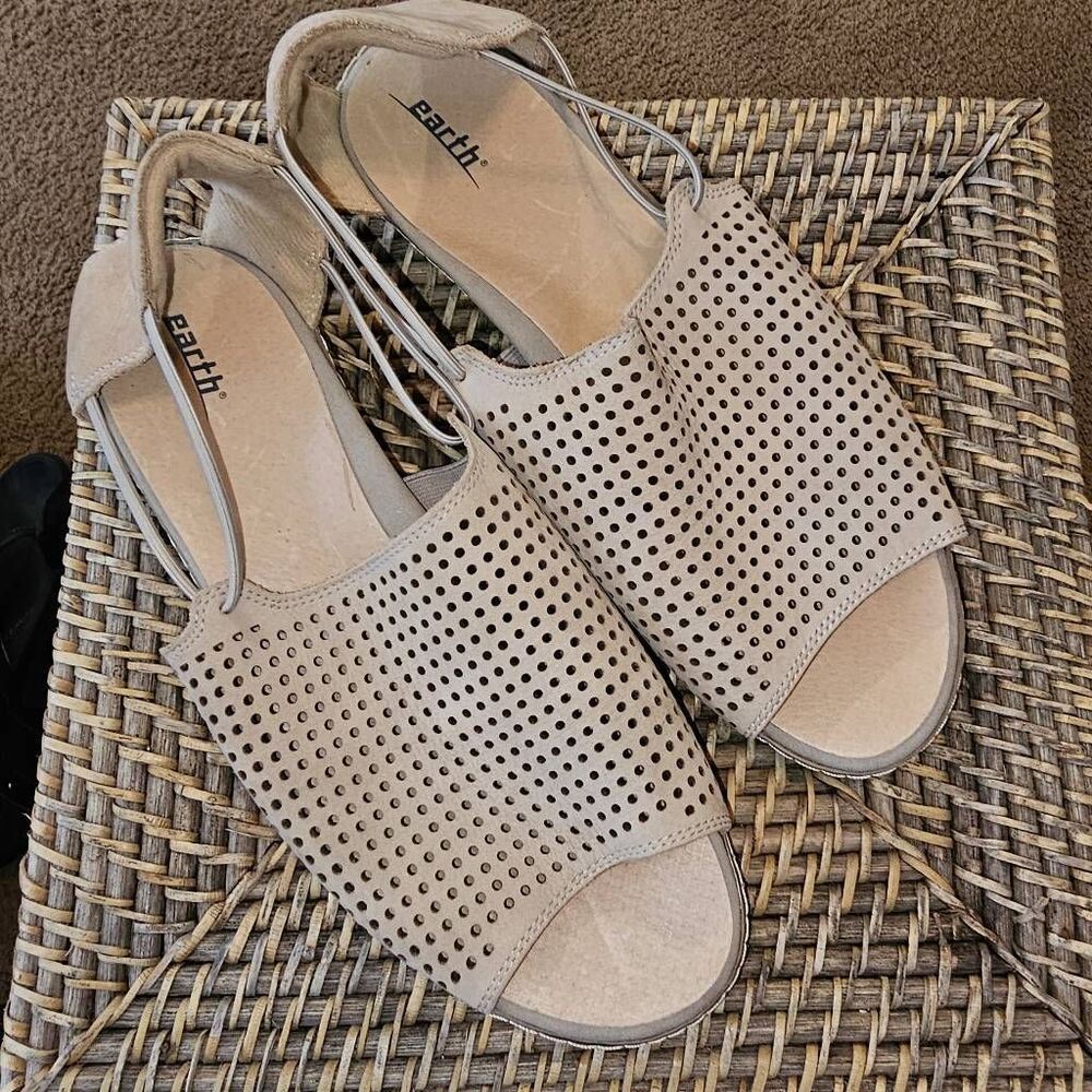 Earth Shoe Alder Abra Sandal Tan Comfortable Size 11 Wide